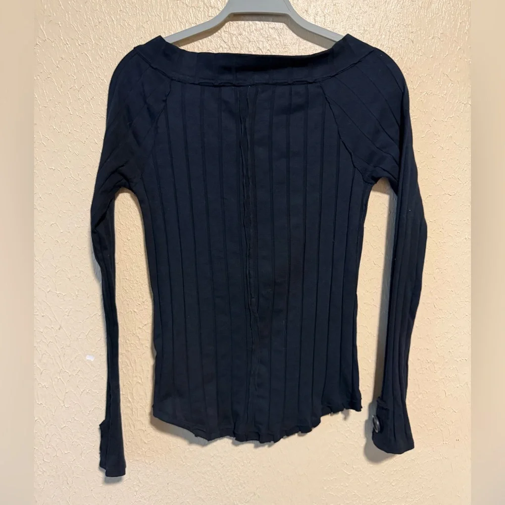 We The Free Top Long Sleeve Size Medium Free‎ People Scoop Neckline - Picture 2 of 5
